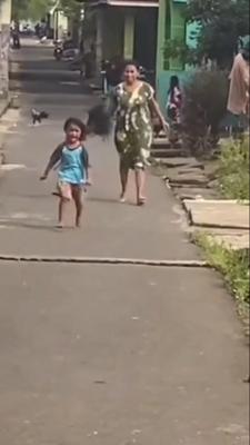 ລູກໃຜເຈົ້າວ່າ