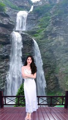 Ghép Thác Nước Đẹp