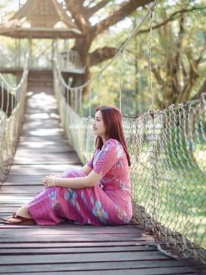 ငိုမနေပါရစေနဲ့ကွာ