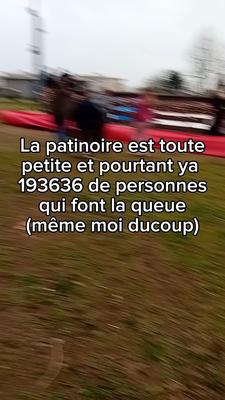 La patinoire est