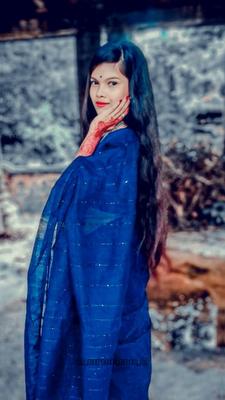 হলুদ মাখাও কন্যারে