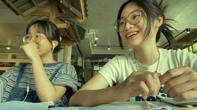 1 video màu xinh