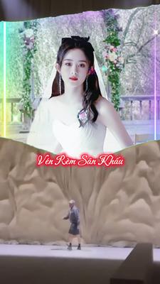 Vén Rèm Sân Khấu