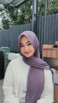 I look happy 16.9 |