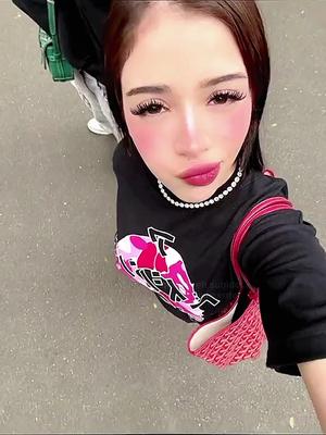 ^^....