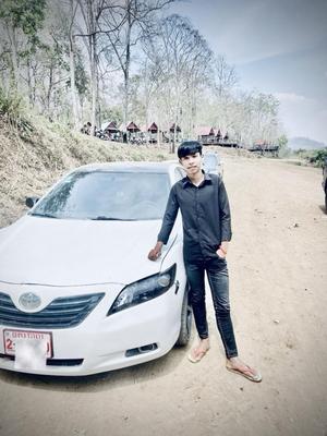 ថ្ងៃអានាគត់ការងាល្អមួយ ឡានល្អមួយ
